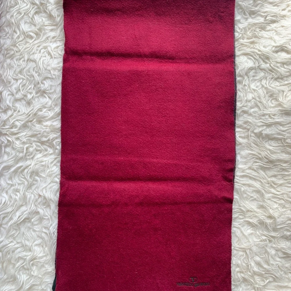 Valentino Garavani reversible Cashmere Scarf red and Green unisex